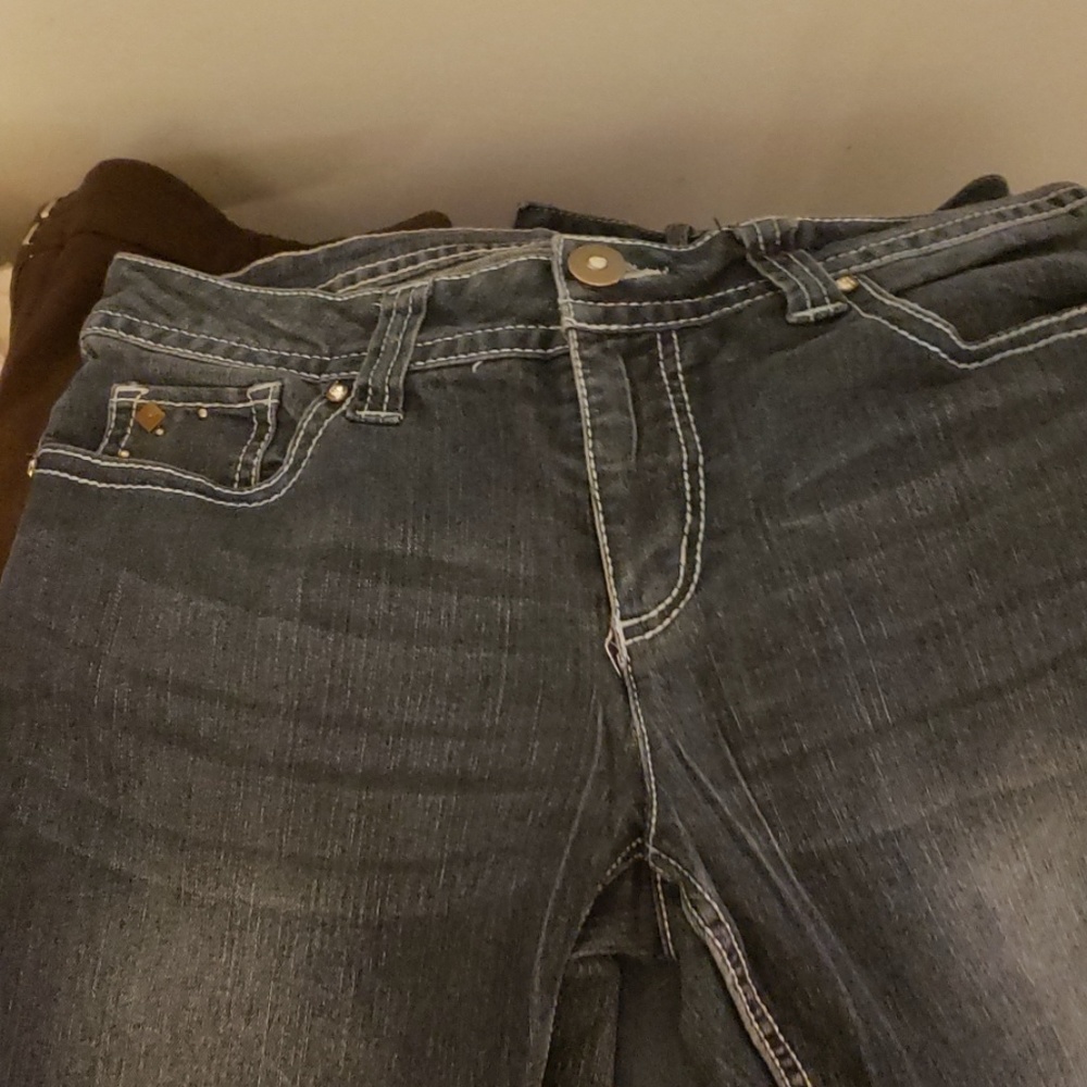 Faded Glory Flores De Leis pockets